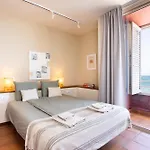شقة Spectacular Beachfront Loft-style Casa Corina Ii