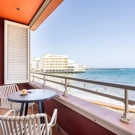 Apartment Spectacular Beachfront Loft-style Casa Corina Ii *